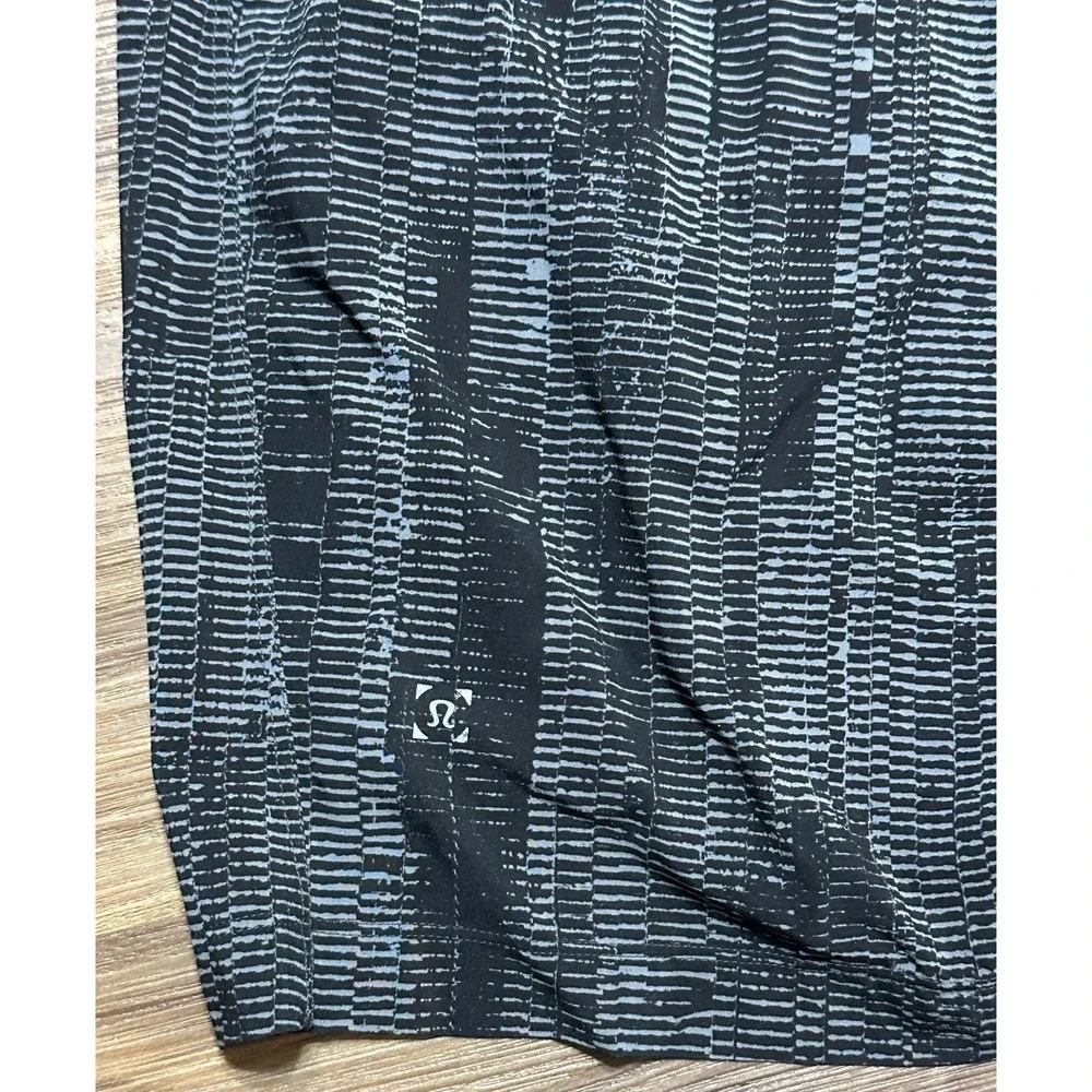 Lululemon T.H.E Compression Lined Shorts Black Abstract Print Athletic Men Sz M
